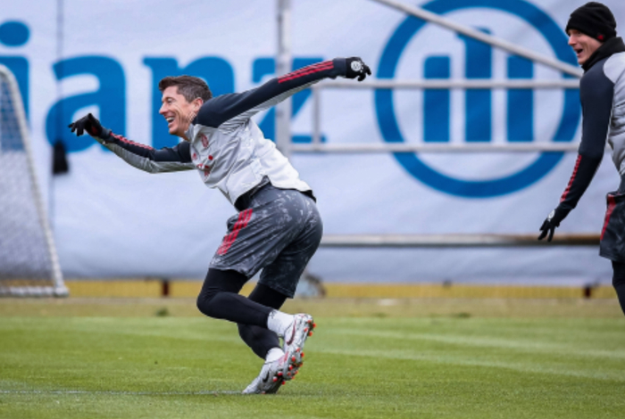 db电竞官网-国际比赛日体能课后，山东男篮外线爆发备战欧冠，态度坚定，心理建设被强调