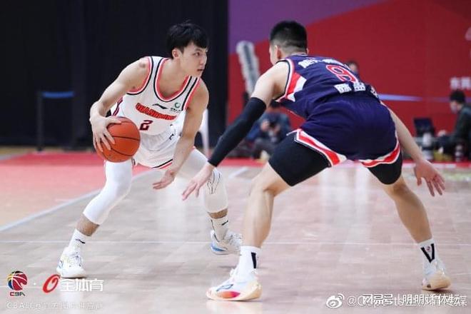 db体育官网-窗口期广州队状态回暖——欧篮联节点到来;球迷炸锅;赛程密集仍需轮换