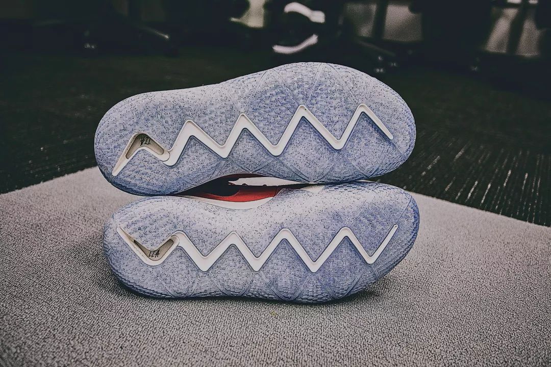 db电竞官网-意甲赛程吃紧，波士顿凯尔特人今晚更衣室发声，赛场秩序良好，资深球员宣示担当